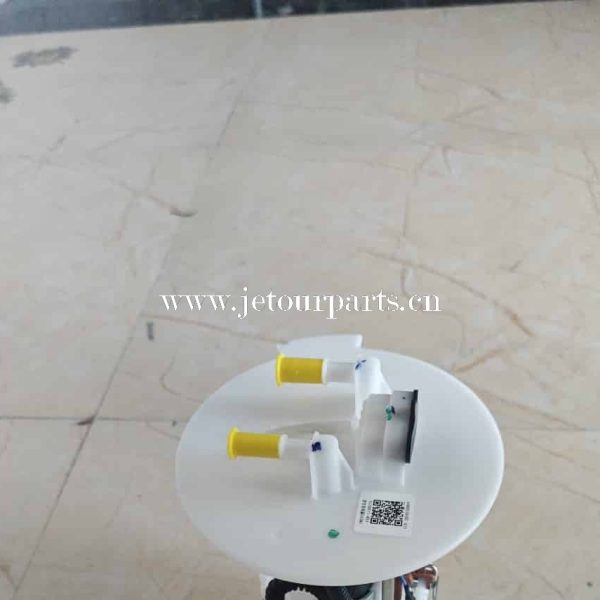 f08 1106010 топливный насос 548