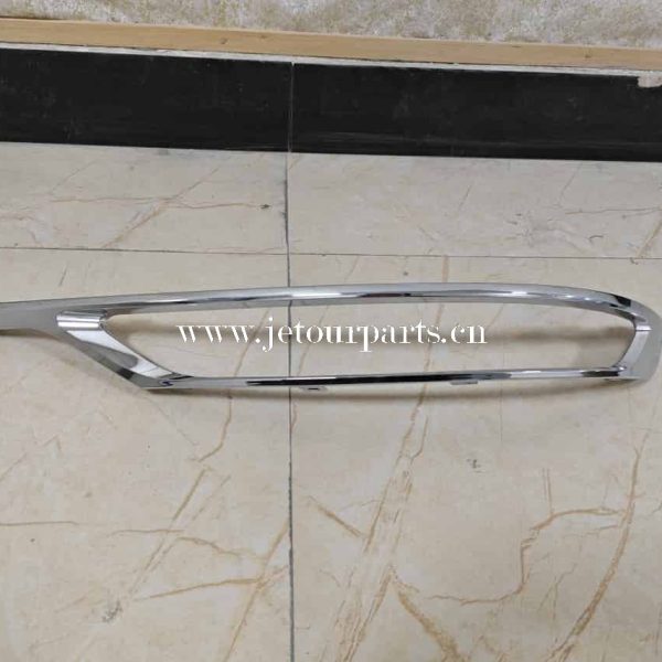 f08 2804506fl rh rr fog lamp trimstrip 603