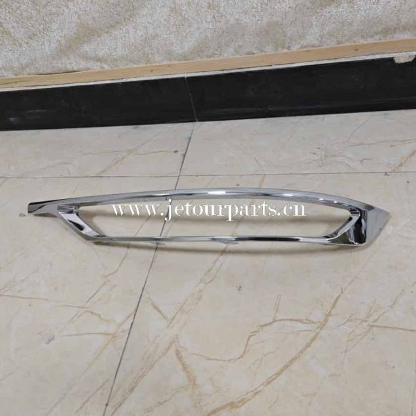 f08 2804506fl rh rr fog lamp trimstrip 604