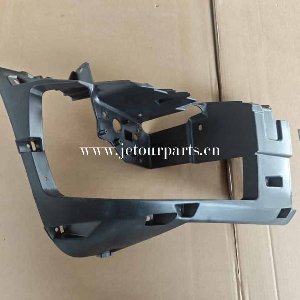 f26 28035012 правая внутренняя рамка переднего бампера 1675