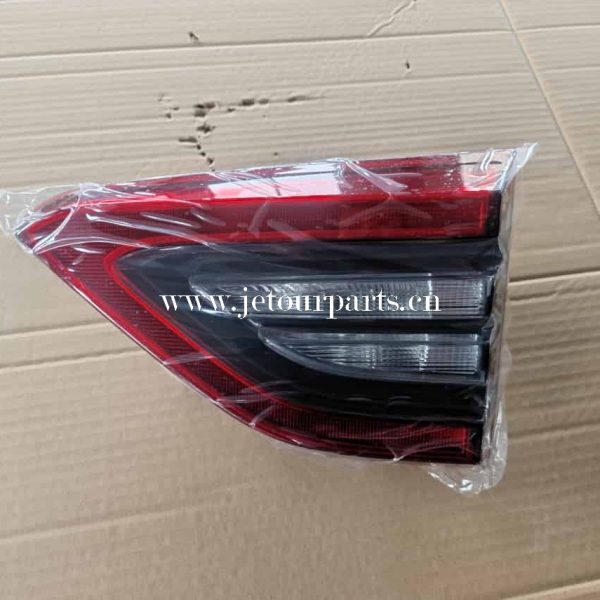 j68 4433040 tail gate lamp rh 124